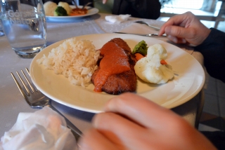 七面鳥のトマトソース煮