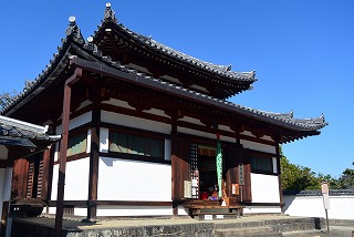 東大寺 四月堂（三昧堂）