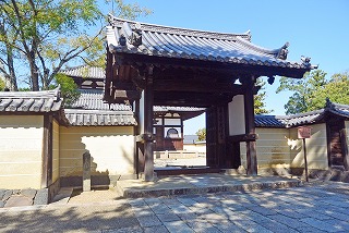 東大寺転害門