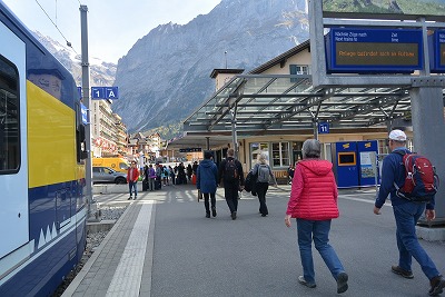 グリンデルワルト駅