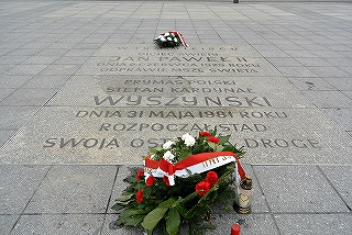 ワルシャワ　無名戦士の墓
