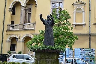 ヨハネ・パウロⅡ世の像