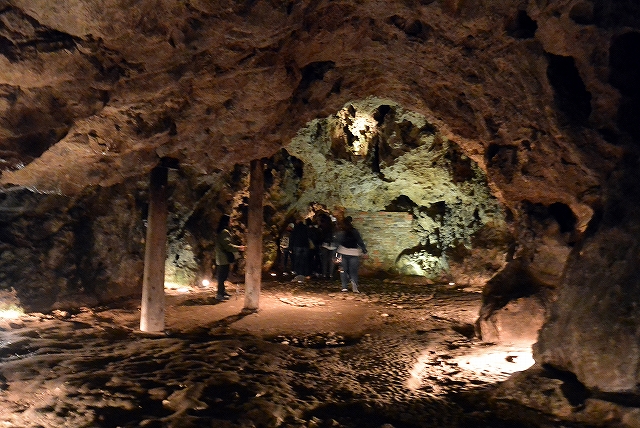 竜の洞窟